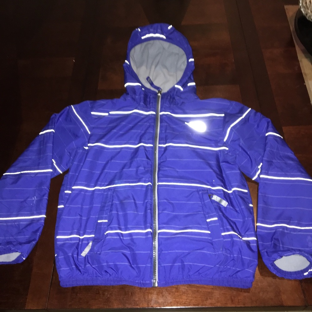 Selling north face kids jacket blue and white S7-8